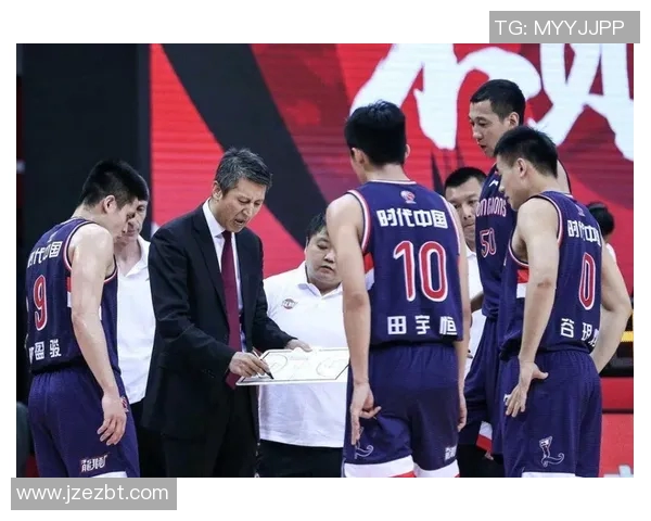 西安篮球队意识争议引发热议球迷对战术选择和团队配合的不同看法